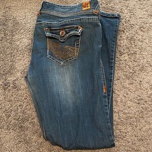 Y2K Wallflower Vintage jeans with super cute pockets and contrast stitching!